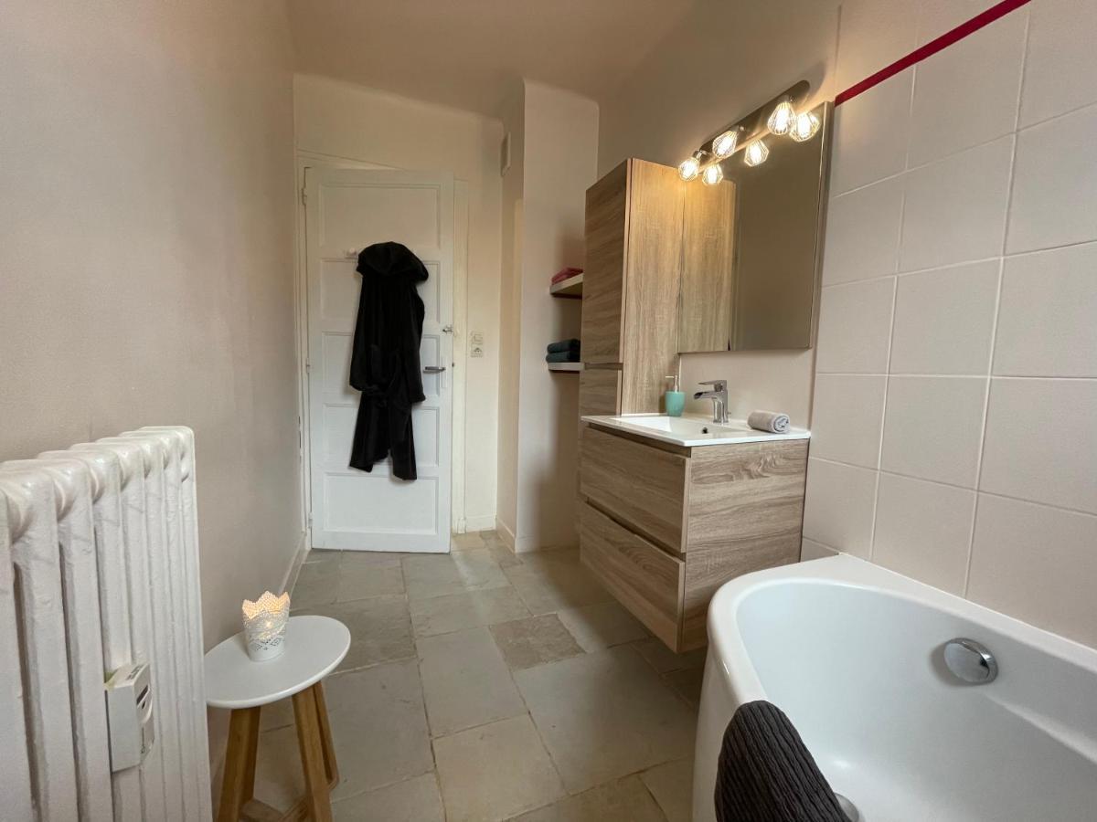 Apartment Le Nid Des Ducs - Gare Et Cite Gastronomique *